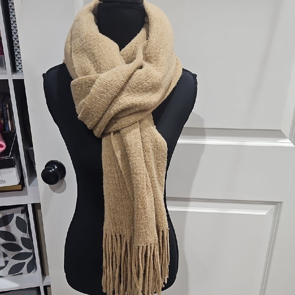 Apt. 9 Elegant Beige Knit Scarf